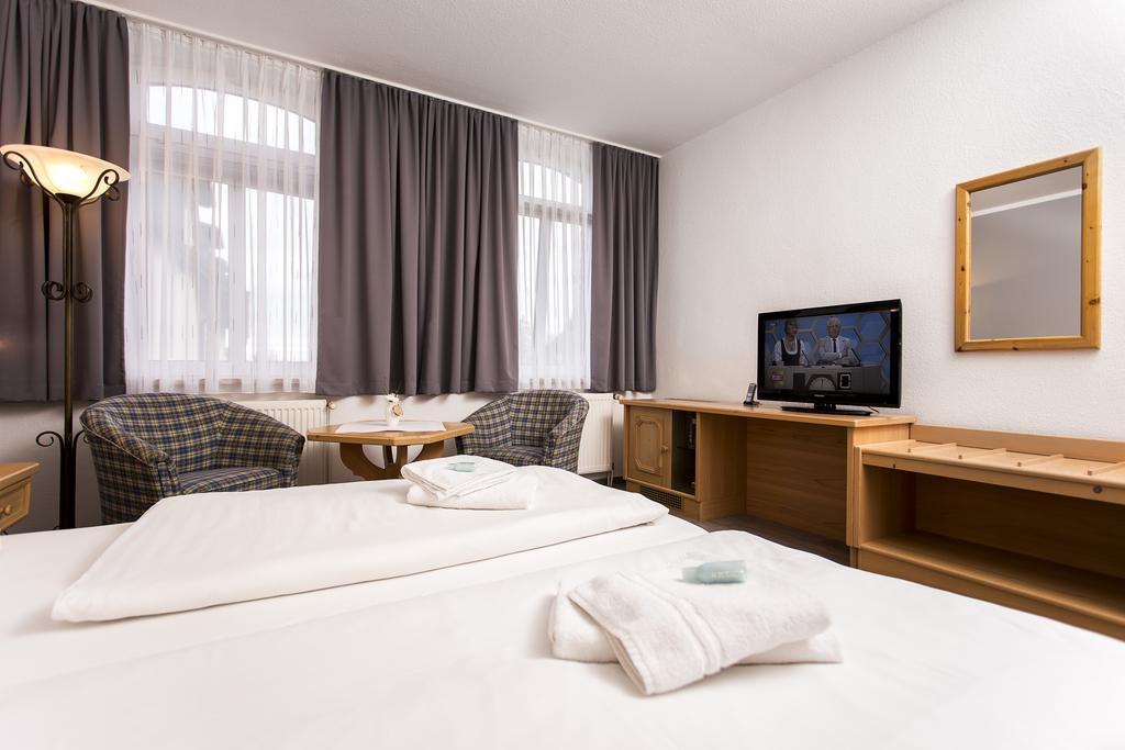 Der Bayerische Hof Hotel Grunbach Ngoại thất bức ảnh